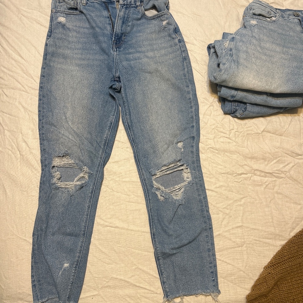 American Eagle Distressed High-waisted Mom Stretch Jeans